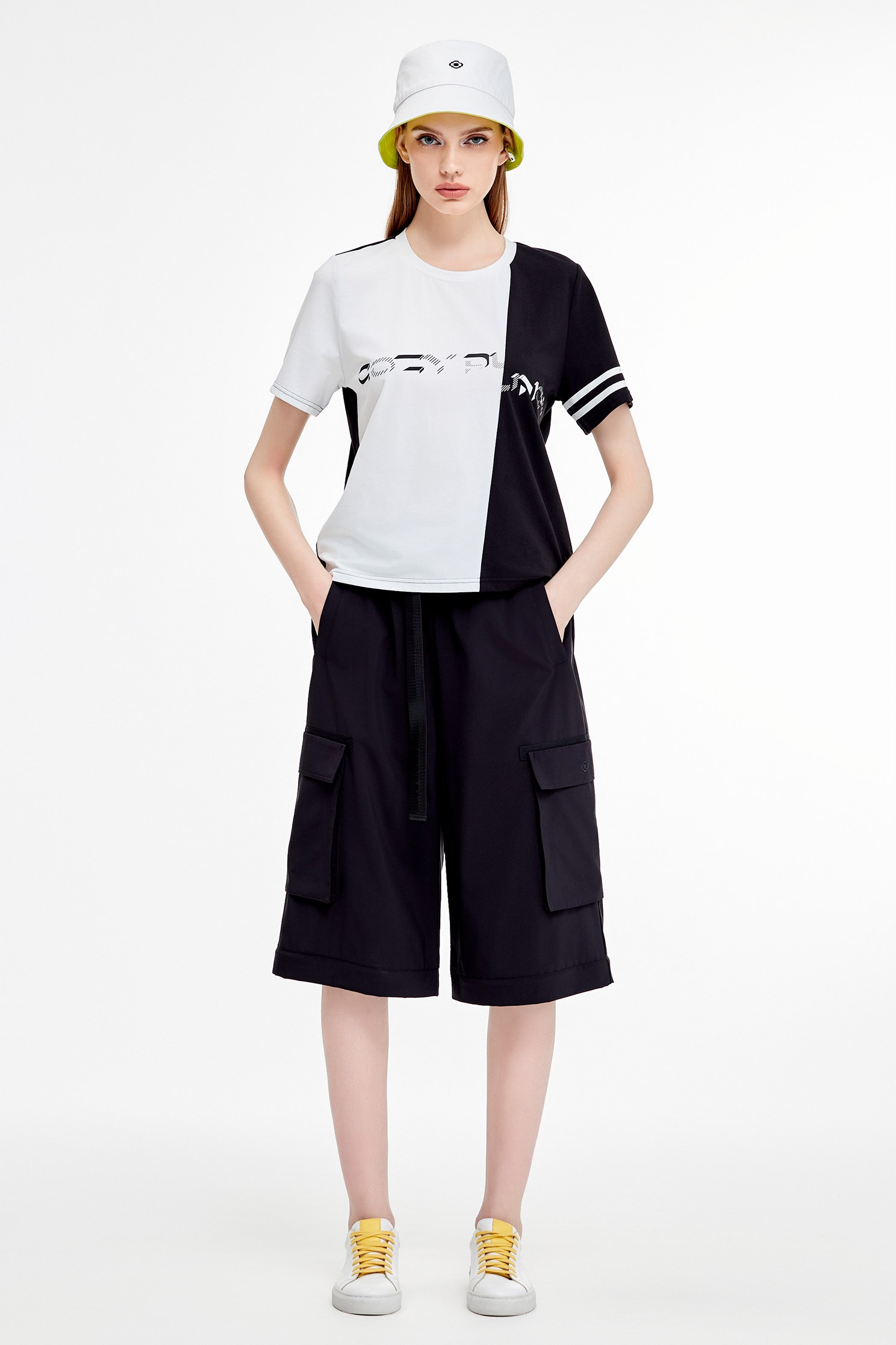 撞色圓領上衣撞色圓領上衣,INFINITE 黑白系列,T-Shirt,上衣,圓領上衣,春夏穿搭