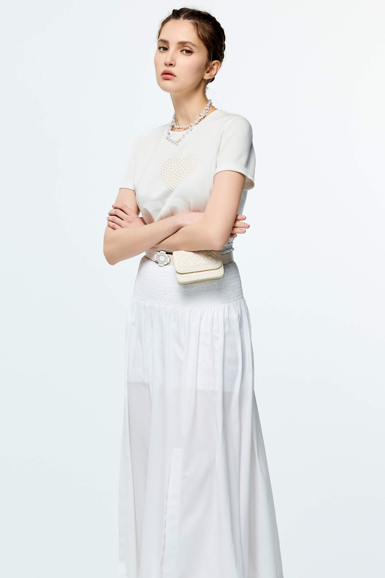 光學白偽T恤上衣光學白偽T恤上衣,T-Shirt,T恤,上衣,春夏穿搭,珍珠