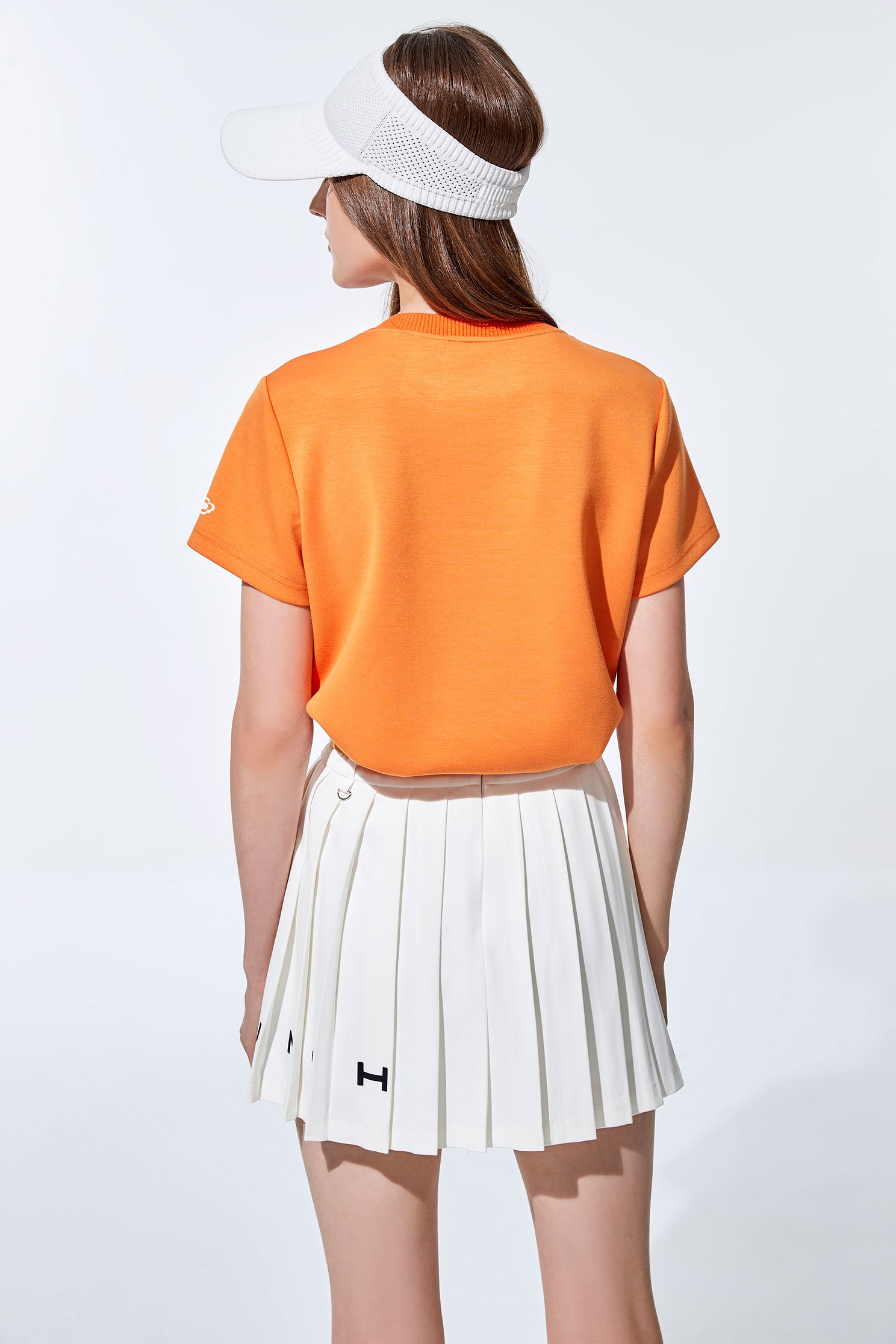 蜜餞橙字母刺繡上衣蜜餞橙字母刺繡上衣,CRUISE 渡假系列,T-Shirt,T恤,上衣,刺繡,秋冬穿搭,繡花上衣