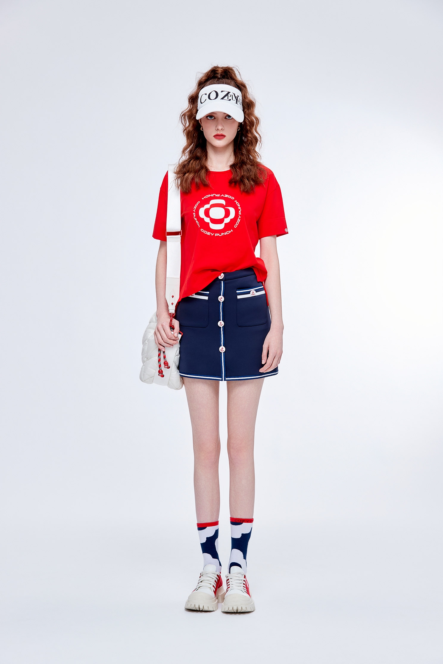 優雅深紅色印花T恤優雅深紅色印花T恤,PREMIERE 經典系列,T-Shirt,T恤,上衣,秋冬穿搭